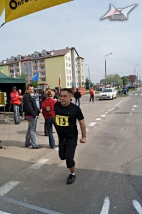 XVI Międzynarodowy Półmaraton Kurpiowski w Ostrołęce - PRZEDBIEGI (09.05.2010) - zdjęcie #42 - eOstroleka.pl